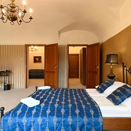 Boucek Hotel 4*