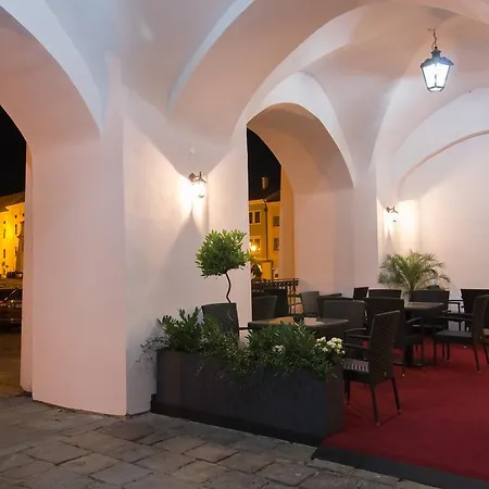 Ξενοδοχείο Boucek 4*