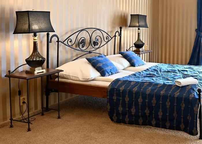 Boucek Hotell 4*