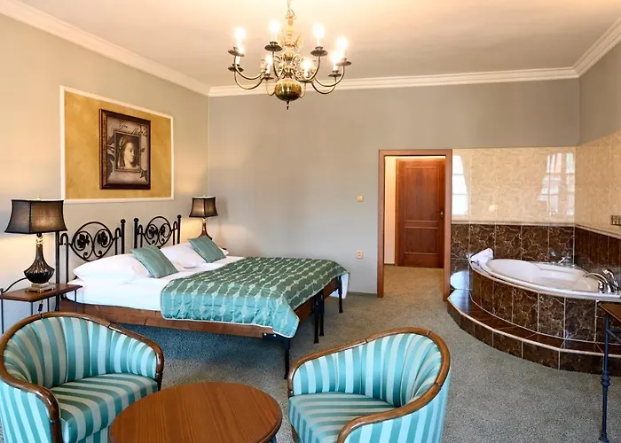 Boucek Hotell 4*